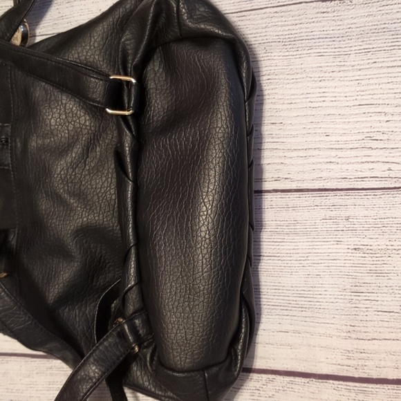 Juicy couture vegan leather backpack - Picture 4 of 9